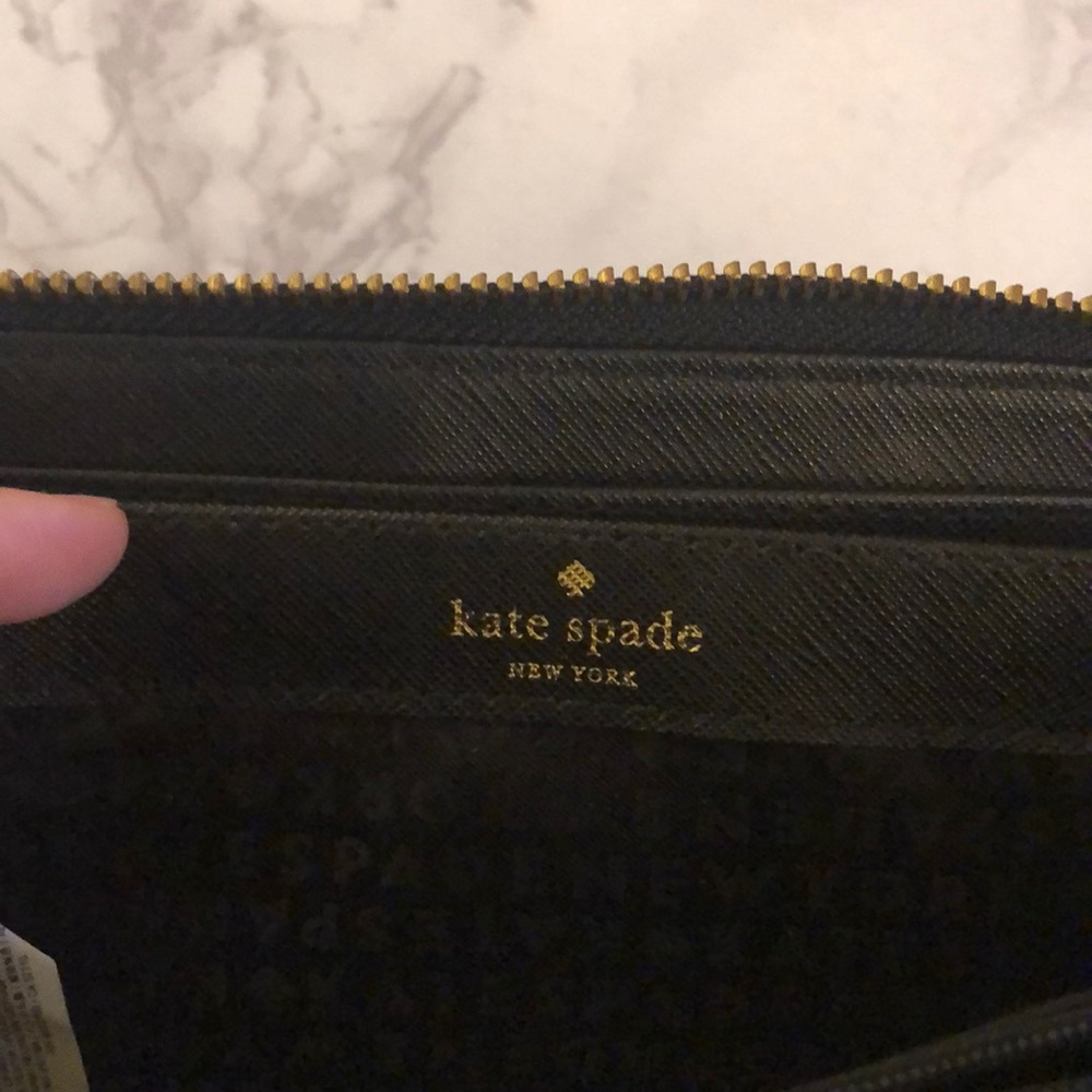 Kate Spade Long Wallet - Picture 4 of 8